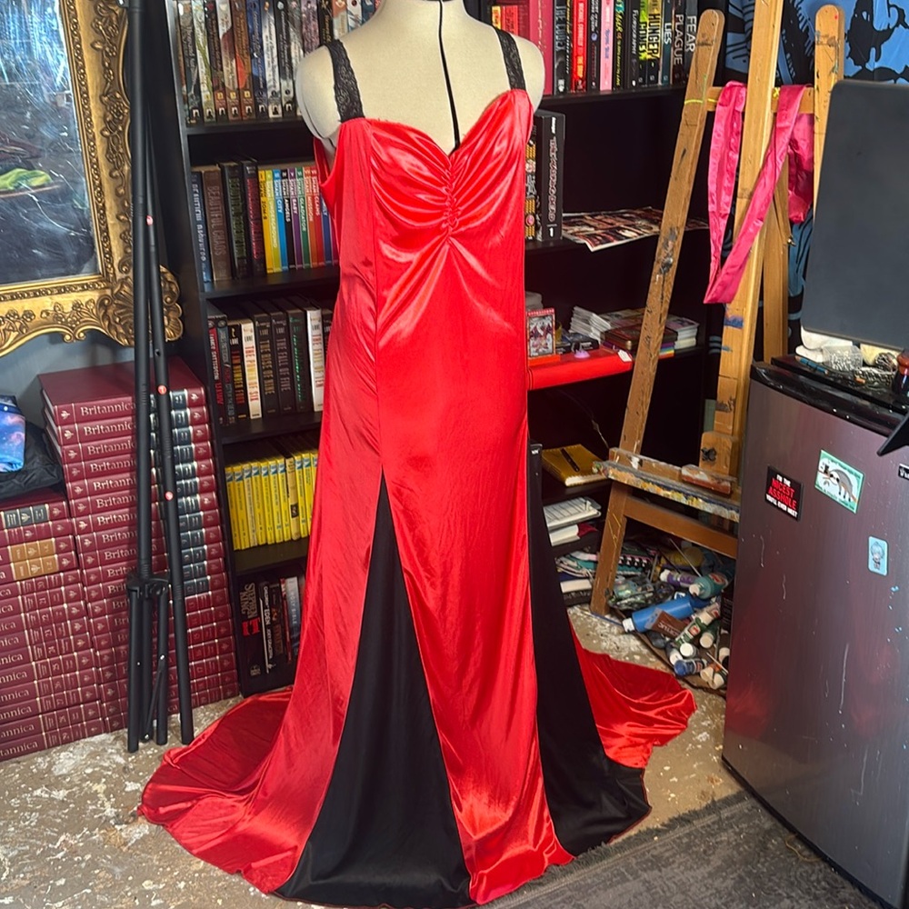 Red Sleeveless Flowing Nightgown With Black Accents